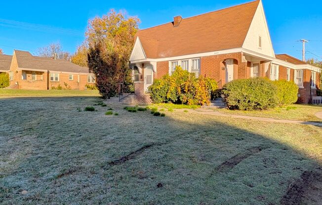 Historic One Bedroom Duplex