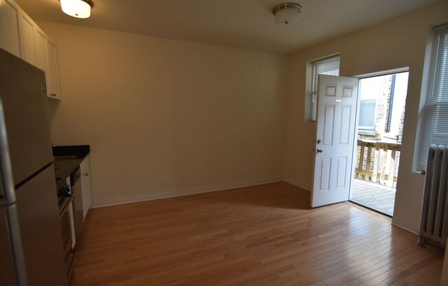 1 bed, 1 bath, 575 sqft, $1,650, Unit GR 716-1S