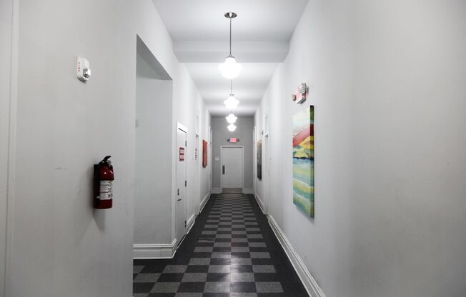 1 bed, 1 bath, 482 sqft, $1,325, Unit L108