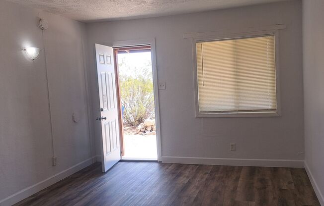 6407 Morongo Rd