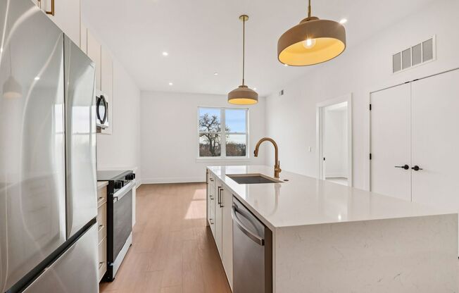 1 bed, 1 bath, 720 sqft, $1,788, Unit 218