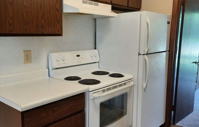 1 bed, 1 bath, $895, Unit #8