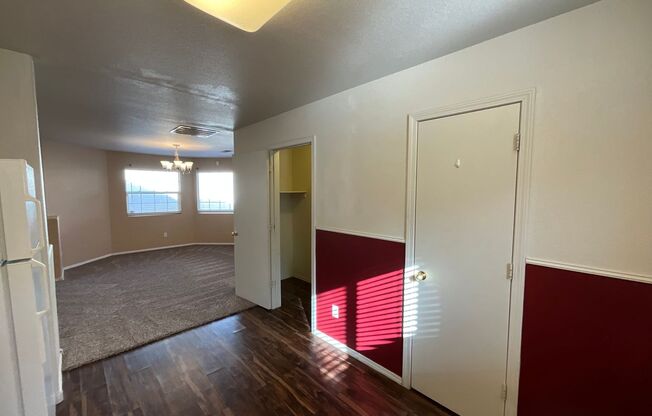 3 beds, 2 baths, $1,550