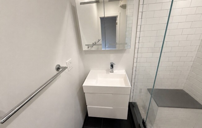 1 bed, 1 bath, 500 sqft, $2,195, Unit 10