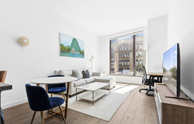 11 Hoyt Street