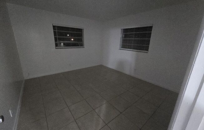 100 NE 9 St Pompano Beach, FL 33060