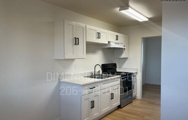 1 bed, 1 bath, 303 sqft, $795, Unit Unit 211