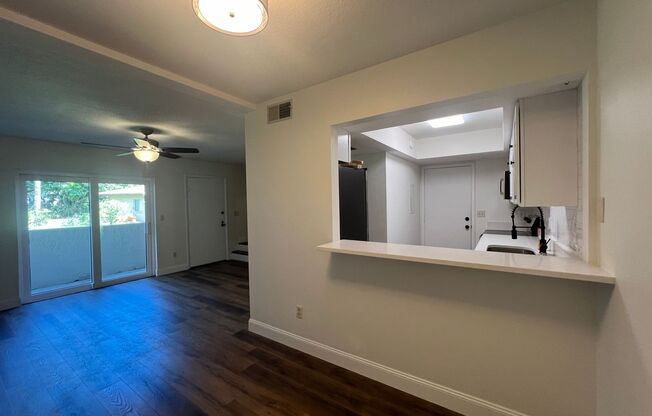 2 beds, 1.5 baths, $1,800, Unit Unit C