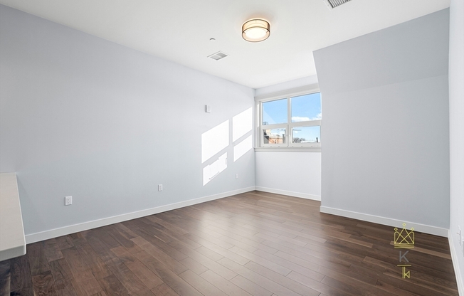3 beds, 2 baths, 1,161 sqft, $6,995, Unit 504