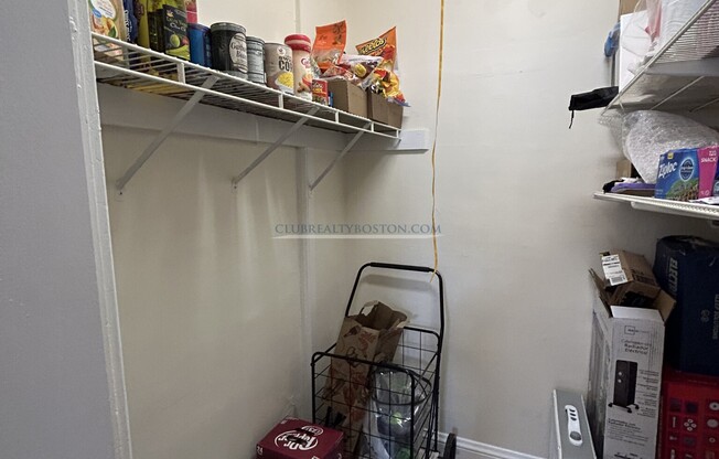 5 Barrows St