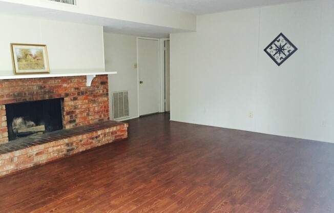 1401 COFFEYVILLE TRL