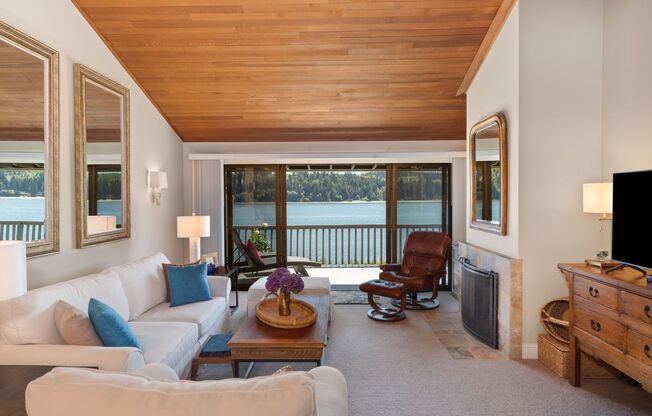 Short Term Lease | 2 Bed, 2 Bath Resort Style Waterview Condo For Rent!