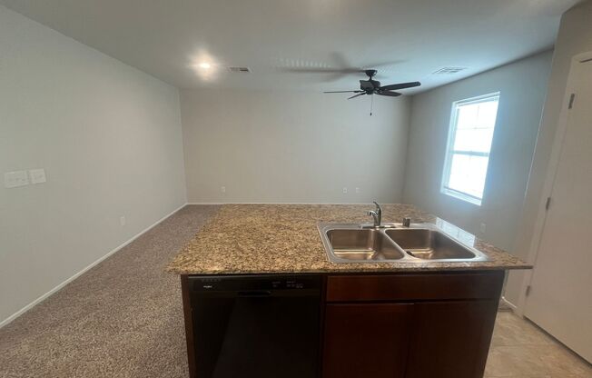 2 bedroom Townhome located near Nellis Air Force Base!!