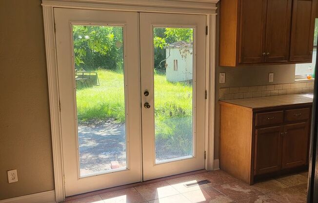 3 Bedroom, 2 bath house