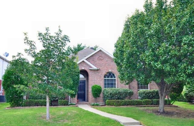 Open, Airy & Bright 4 Bedroom Home in Knolls at Russell Creek!