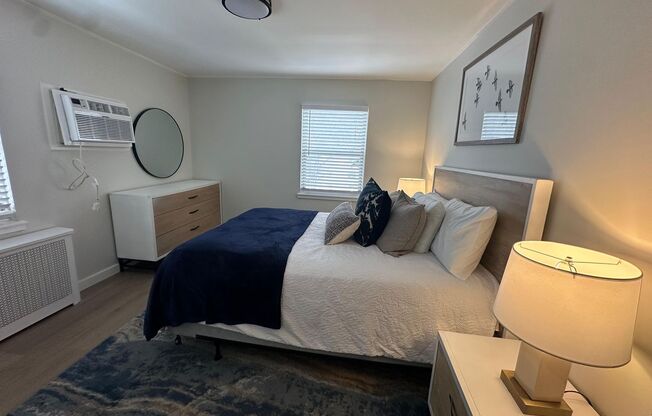 1 bed, 1 bath, 575 sqft, $2,345