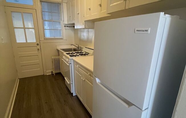 1 bed, 1 bath, 780 sqft, $1,770, Unit 414 #2