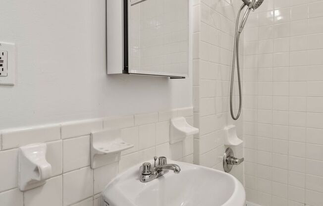 Studio, 1 bath, $2,995, Unit 18