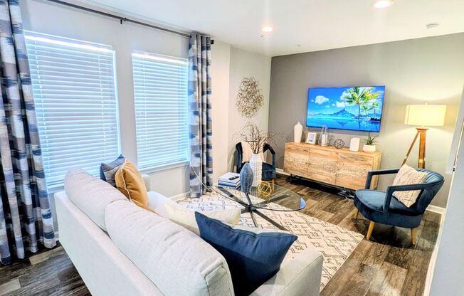 2 beds, 2 baths, 982 sqft, $1,695, Unit 431