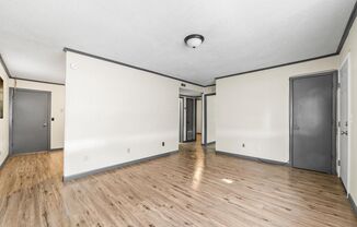 2 beds, 1 bath, $850, Unit 102