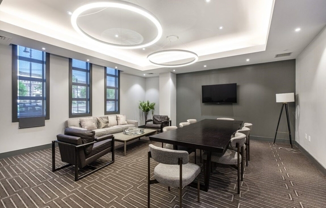 1 bed, 1 bath, 683 sqft, $2,900, Unit 402