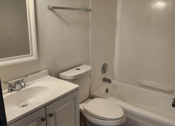 2 beds, 1 bath, 850 sqft, $1,410, Unit # 1