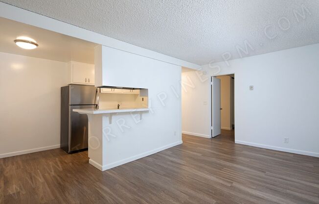 *OPEN HOUSE: 9/6 4-5PM* Old Town 1BR with Parking and Views!