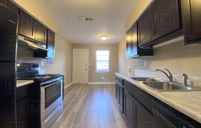 2 beds, 1 bath, 936 sqft, $825, Unit 688