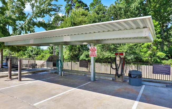 Hilltops Apartments in Conroe, Tx Pet wash and air pump