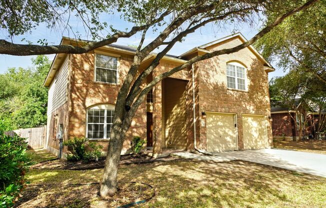 Beautiful Rental now available in Thistle Creek (Schertz) - 5 Bedrooms! Realtor Commission: $750