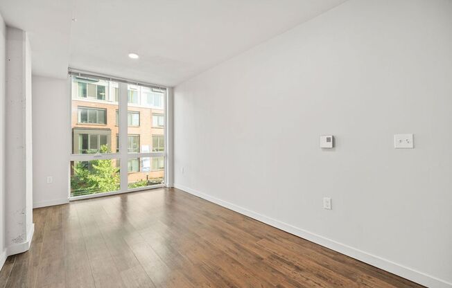 2 beds, 1 bath, 660 sqft, $2,850, Unit 311