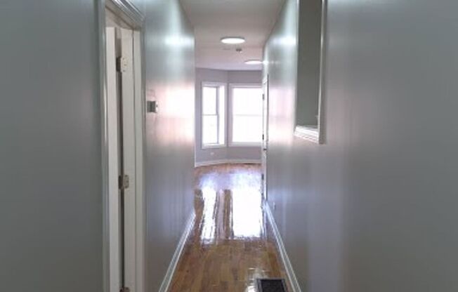 4157 W Adams
