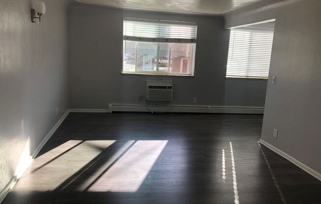 1 bed, 1 bath, 650 sqft, $1,150, Unit 304