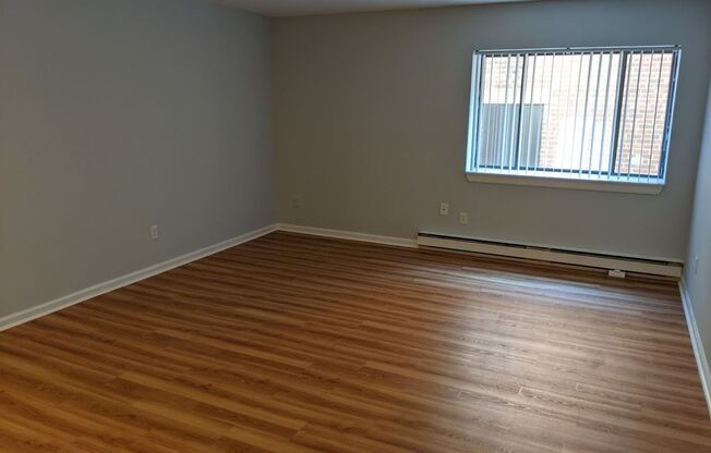 Studio, 1 bath, 500 sqft, $1,350, Unit 3H