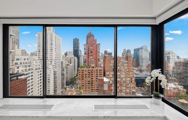 1 bed, 1.5 baths, 870 sqft, $6,000, Unit 2103