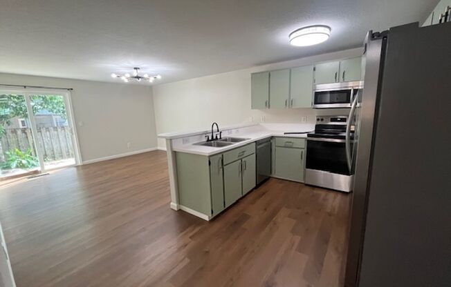3 Bedroom 2 Bath Lafayette OR 97127