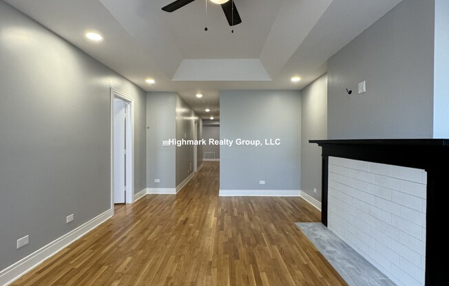4452 N SHERIDAN