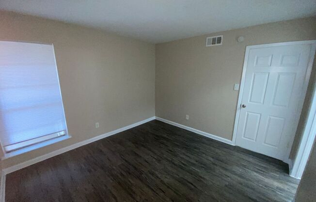 2 beds, 1.5 baths, 949 sqft, $1,450, Unit 277