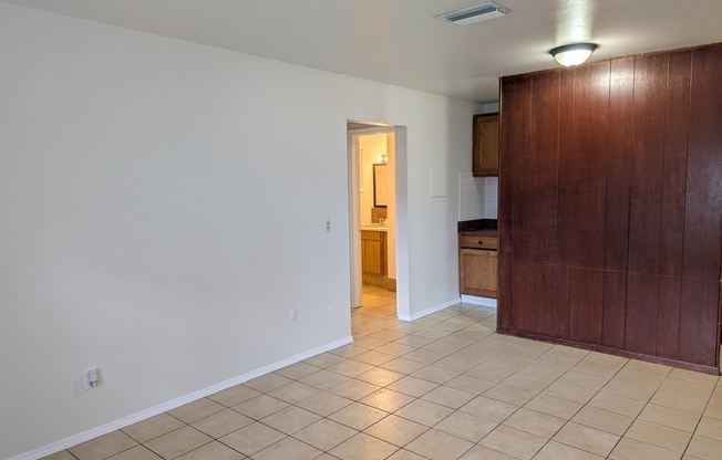 124 S MONTCLAIR AVE