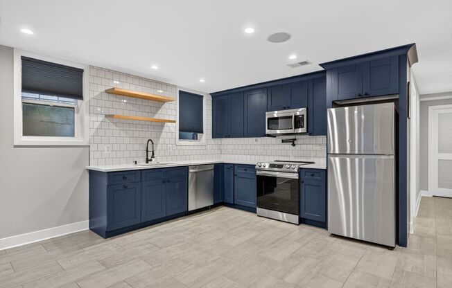 Available Now! Two Bed // Two Bath in Eckington!