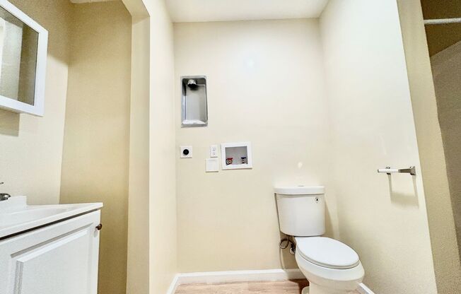 1 bed, 1 bath, 272 sqft, $1,100, Unit 2H