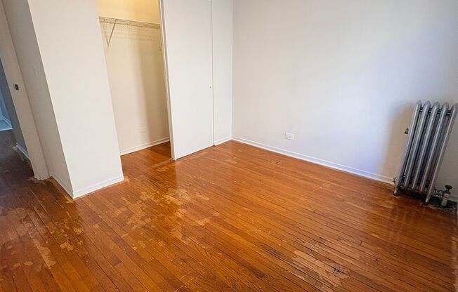 2 beds, 1 bath, 722 sqft, $1,175, Unit CA 127.5-2E