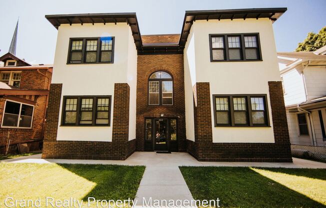 2010 Marshall Ave