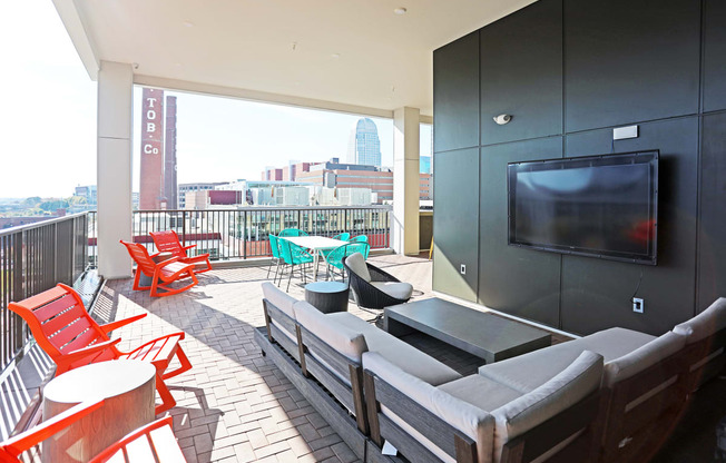 Rooftop Lounge at Link Apartments® Innovation Quarter, Winston Salem, 27101
