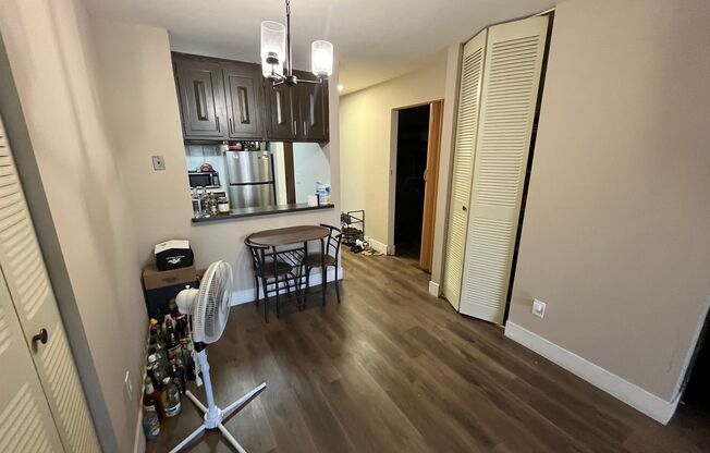 1 bed, 1 bath, $1,145, Unit 208