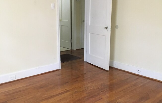 3 beds, 2 baths, $1,500