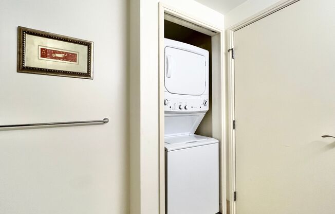 2 beds, 2 baths, $3,600
