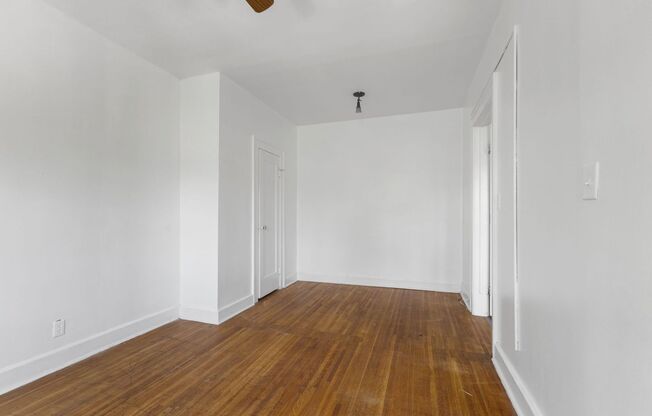 1 bed, 1 bath, 475 sqft, $825, Unit 34