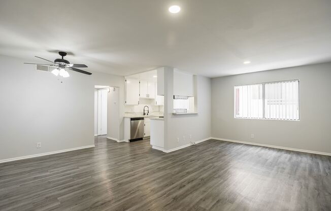 2 beds, 2 baths, 1,250 sqft, $2,598, Unit 18