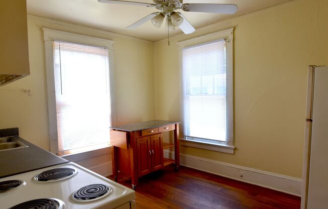 220-B Cox Ave